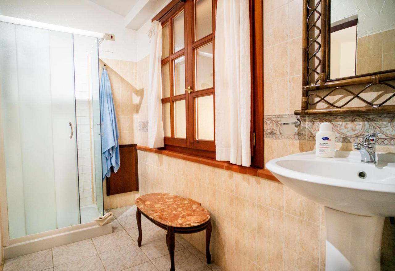 Affittacamere Sa Bratza Vacanze Domus De Maria Exterior foto