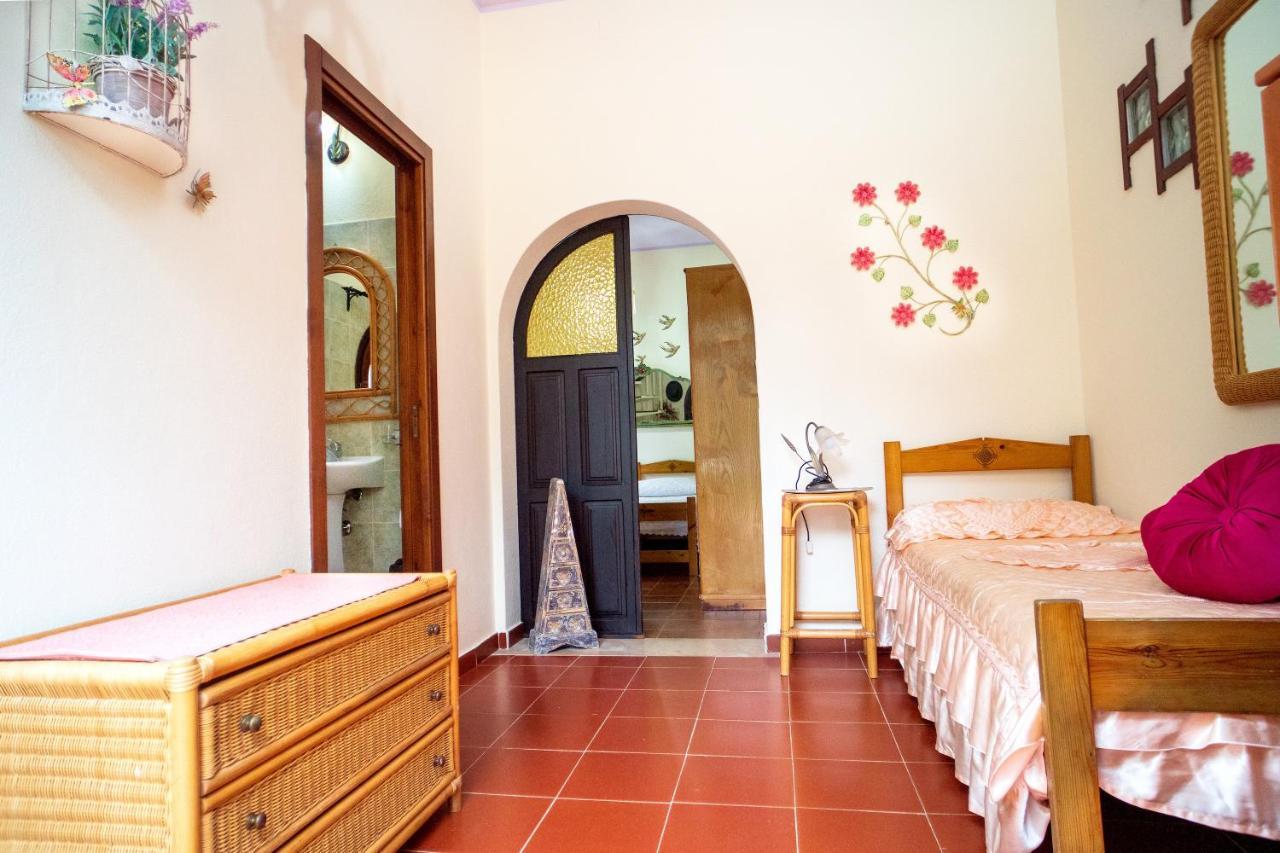 Affittacamere Sa Bratza Vacanze Domus De Maria Exterior foto